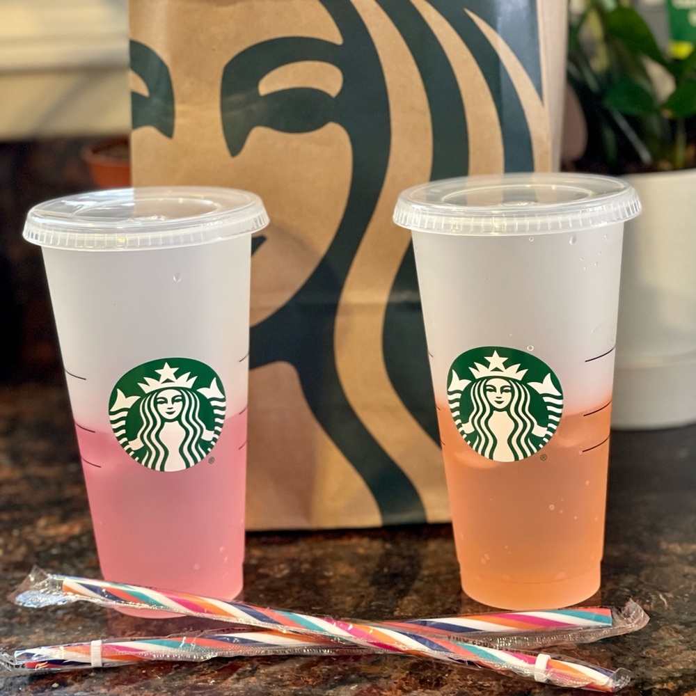 Starbucks Set of 2 Mystery Color changing cups - Picture 2 of 16